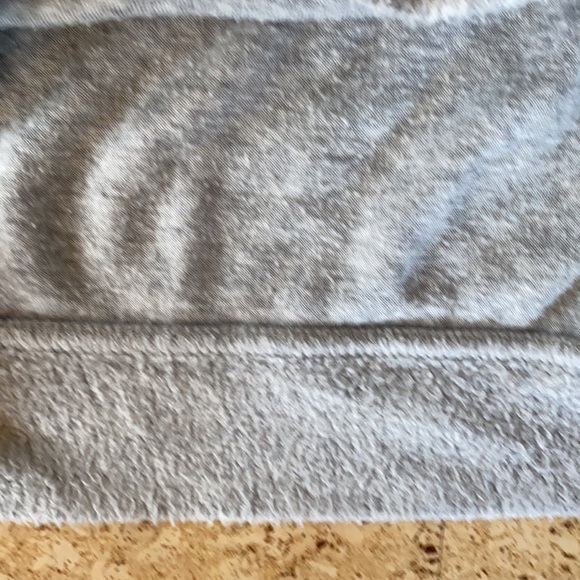 Garage size small oversized sweater - Picture 5 of 6